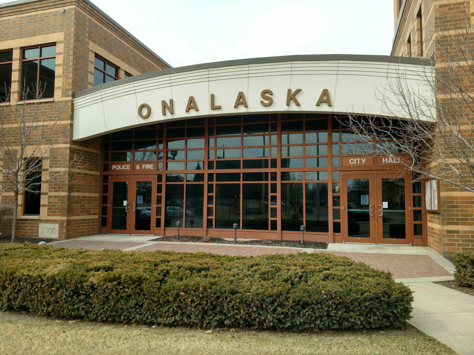 Onalaska supports area guidelines for permitting larger gatherings