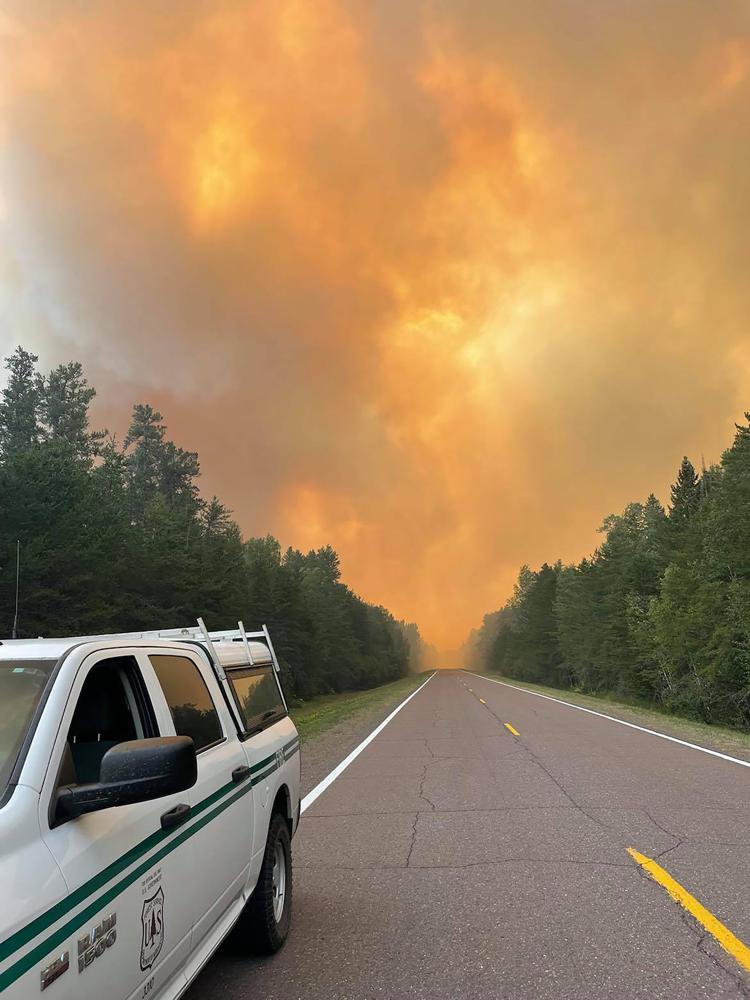 Minnesota wildfire jumps highway, triggers more evacuations WIZM 92.3FM 1410AM